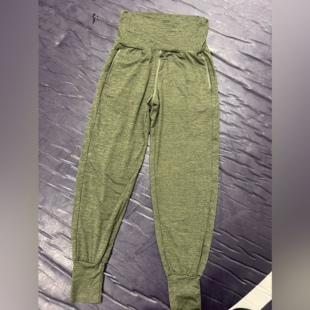 Aerie high waisted jogger pants in olive green‎ size S/TP - Picture 8 of 10